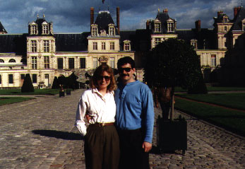 Couple at Chateau de Fountainebleau